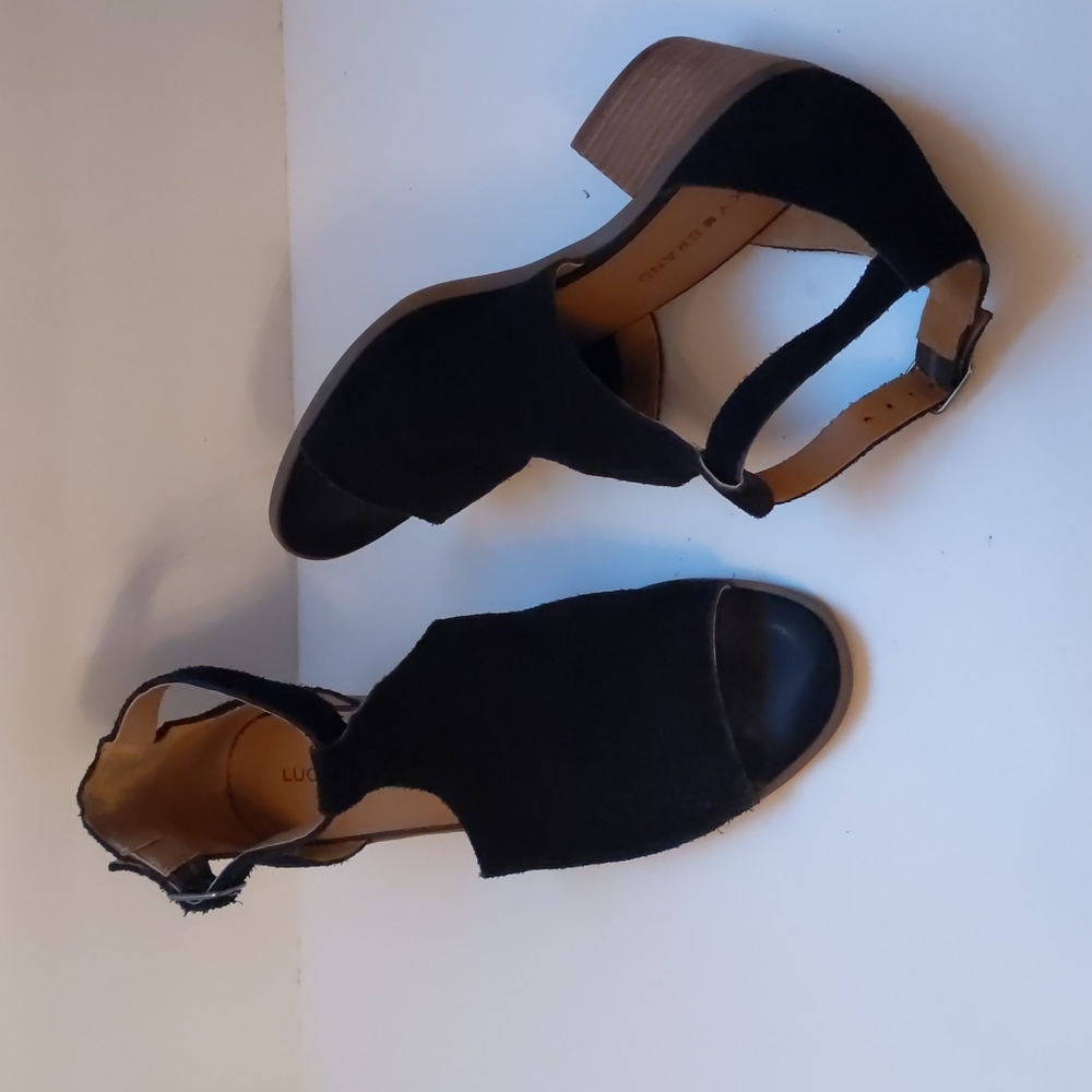 Lucky Brand black suede open-toe ankle-strap  shoes-sz 8 1/2M